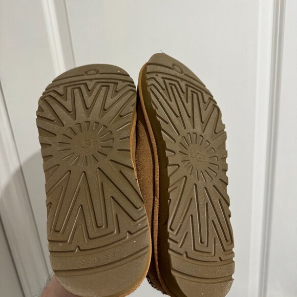 UGG Tasman Slippers Chestnut Men’s Size 10 With Box - Picture 3 of 3